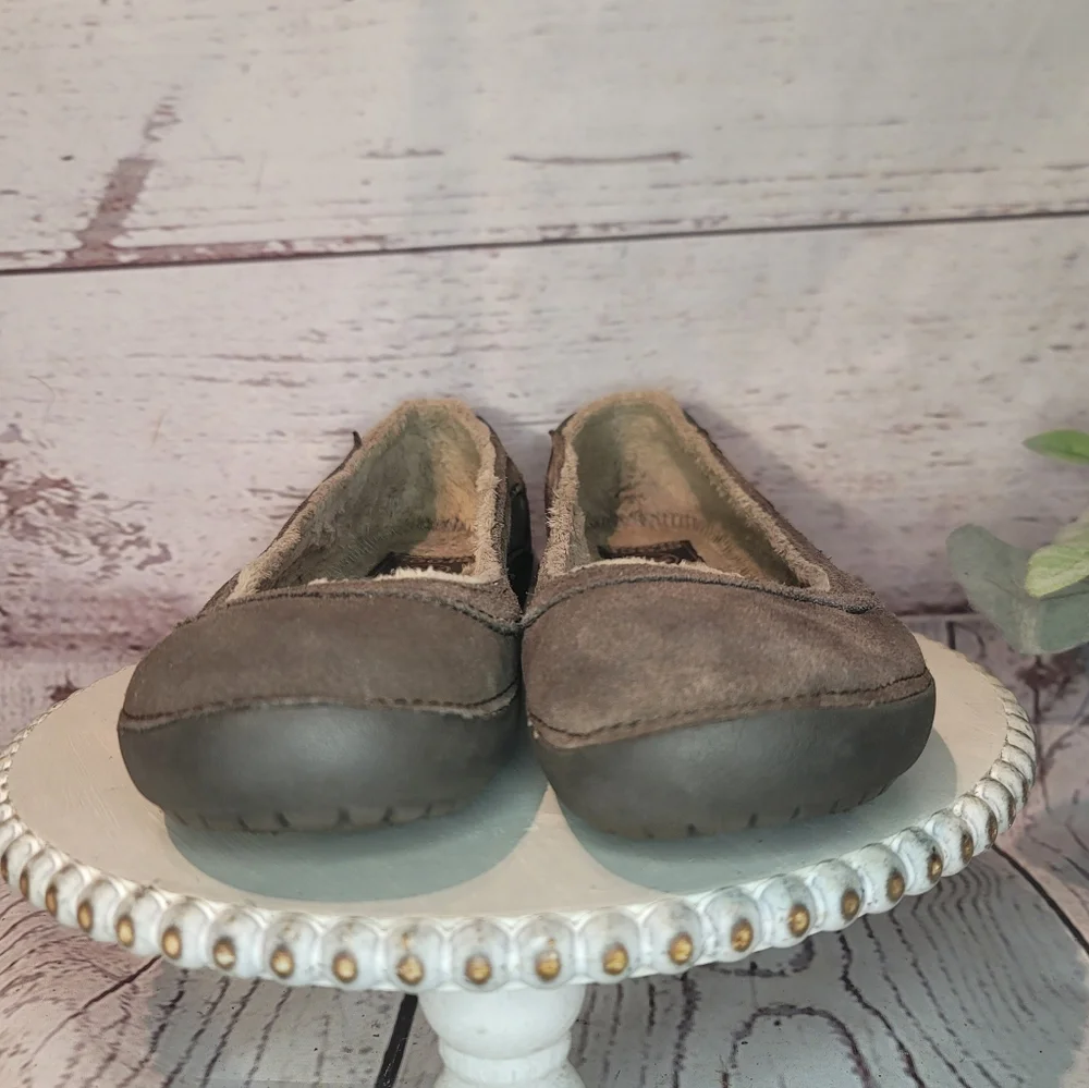 Crocs Mammoth Winter Ballet Flats in Brown Suede. Size 8W - Picture 7 of 11